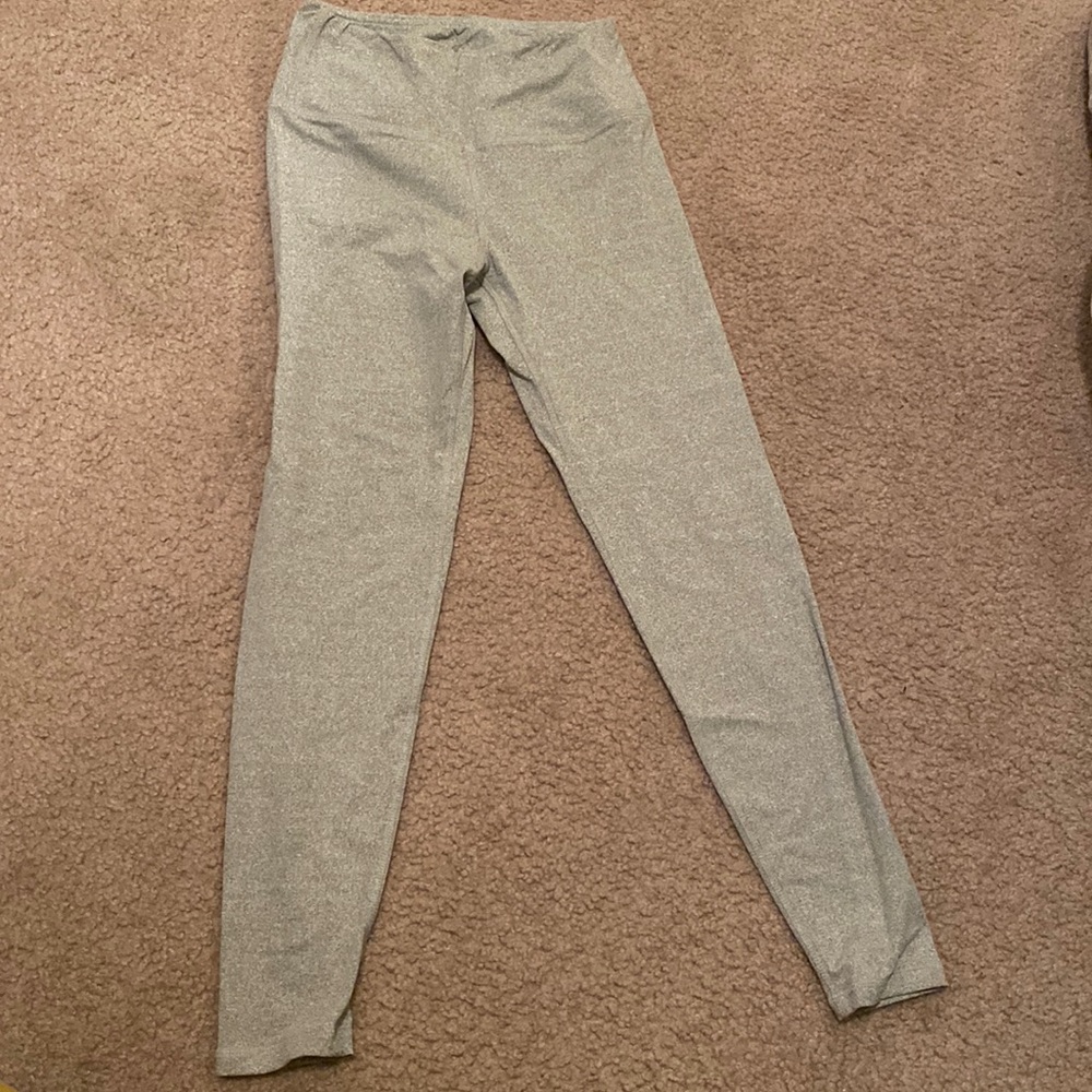 Women’s Gray high-waisted leggings